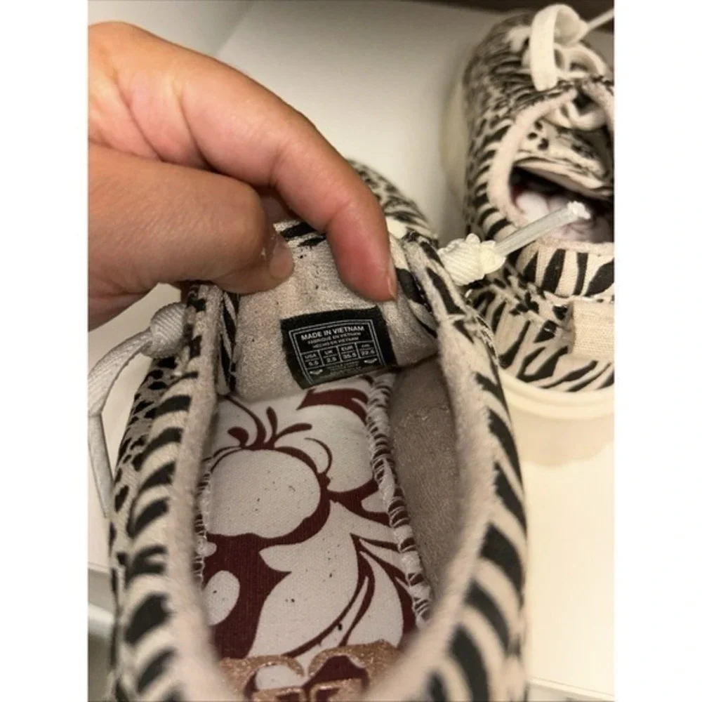 Roxy Sheilahh Platform Sneakers Women's Size 5.5Black White Leopard Animal Print